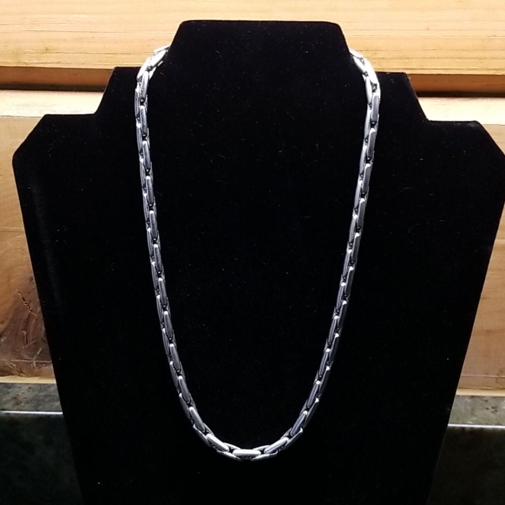 Silver necklace